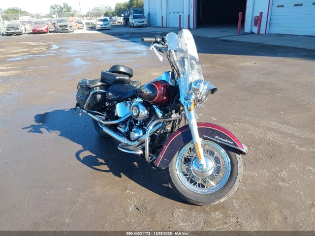 2015 HARLEY-DAVIDSON FLSTC 1HD1BWV16FB033082