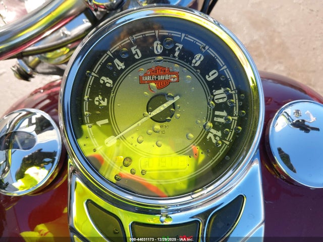 2015 HARLEY-DAVIDSON FLSTC 1HD1BWV16FB033082 Photo 6