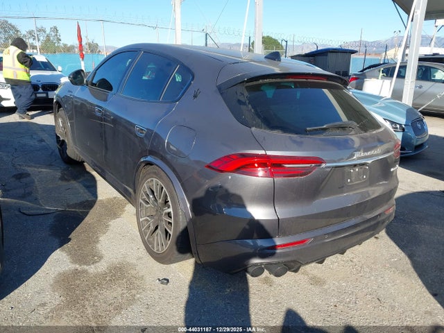Maserati Grecale Modena 2023 ZN682AVM7P7438447 Image 3