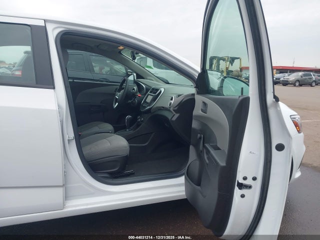 1G1JB5SB9L4141665 Chevrolet Sonic Fwd Ls