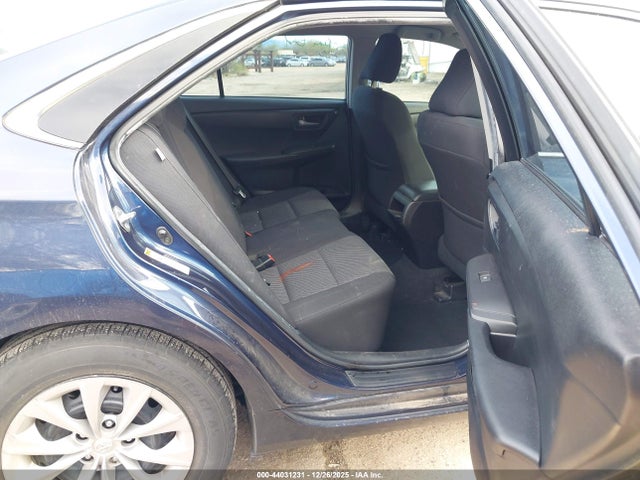 4T1BD1FK0FU169024 Toyota Camry Hybrid Le