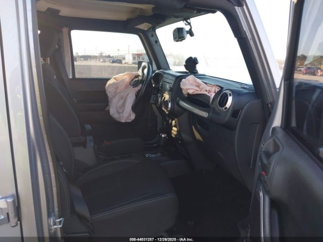 2016 JEEP WRANGLER UNLIMITED 1C4BJWFGXGL309710 Photo 4