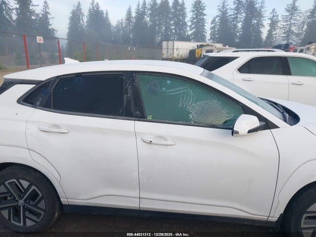 KM8K23AG6PU167834 Hyundai Kona Electric Se