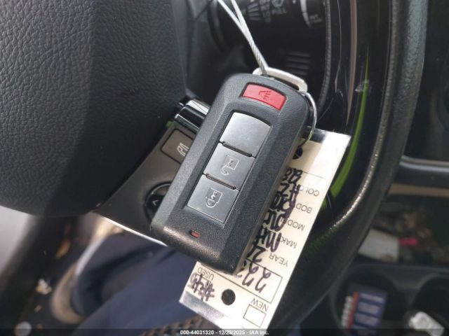 2016 MITSUBISHI OUTLANDER JA4AD3A31GZ062235 Photo 10