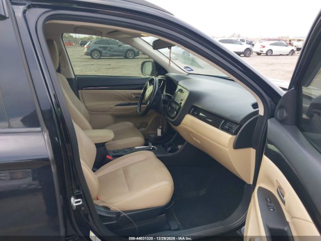 2016 MITSUBISHI OUTLANDER JA4AD3A31GZ062235 Photo 4