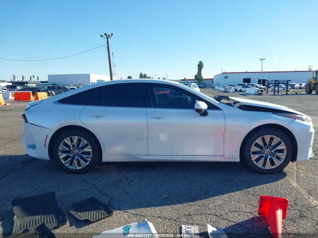 JTDAAAAA6PA010485 Toyota Mirai Xle