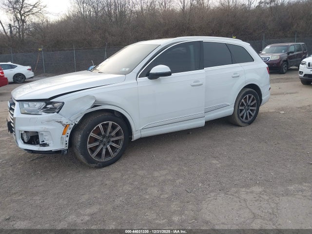 2019 AUDI Q7 WA1LHAF78KD031518 Photo 1