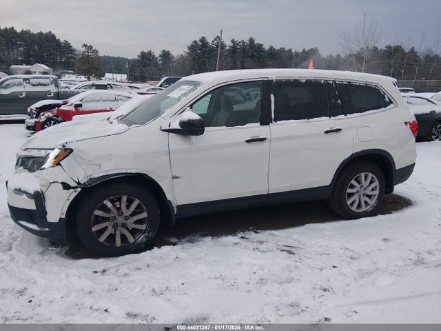 5FNYF6H15KB049636 Honda PILOT LX