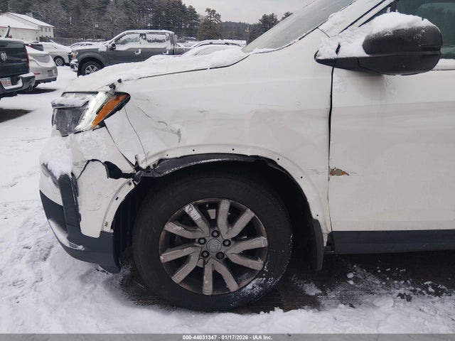 5FNYF6H15KB049636 Honda PILOT LX