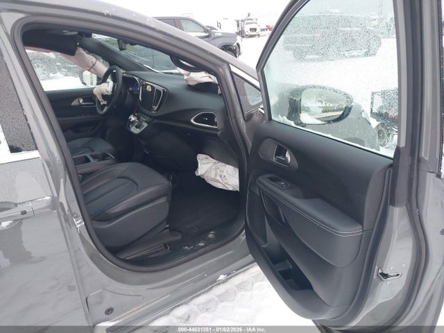 2025 CHRYSLER PACIFICA 2C4RC1BGXSR571566 Photo 4