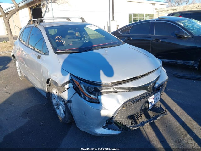 JTND4MBE0N3178837 Toyota COROLLA SE