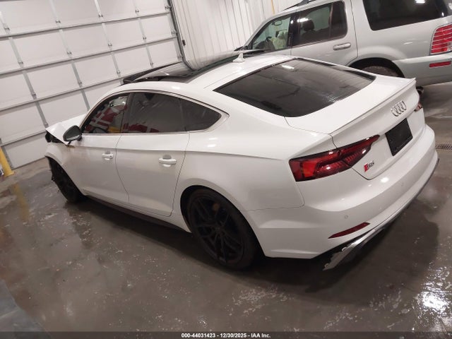 2018 AUDI S5 WAUC4CF5XJA043422 Photo 2