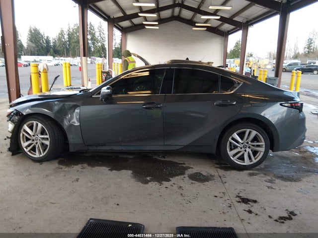 Lexus IS 300 2021 JTHC81F24M5046572 Image 14