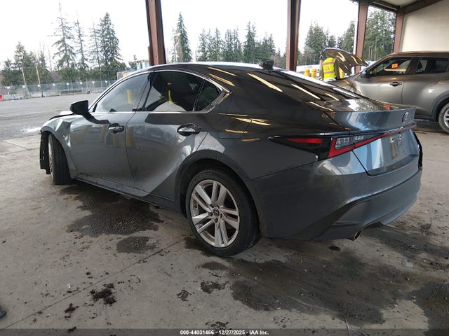 Lexus IS 300 2021 JTHC81F24M5046572 Image 3