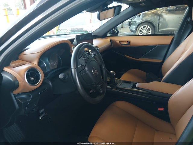 Lexus IS 300 2021 JTHC81F24M5046572 Image 5