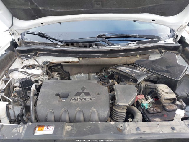 Mitsubishi Outlander Es 2018 JA4AZ2A34JZ007071 Image 10