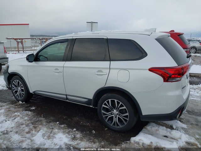 Mitsubishi Outlander Es 2018 JA4AZ2A34JZ007071 Image 14
