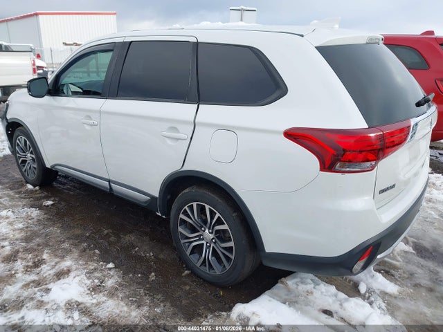 Mitsubishi Outlander Es 2018 JA4AZ2A34JZ007071 Image 3