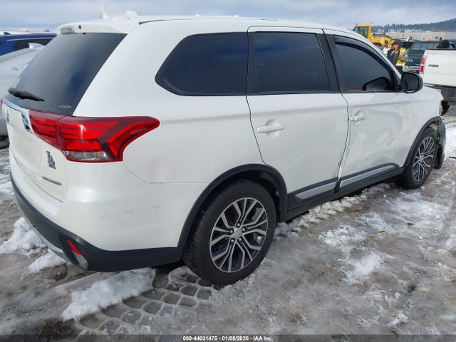 Mitsubishi Outlander Es 2018 JA4AZ2A34JZ007071 Image 4
