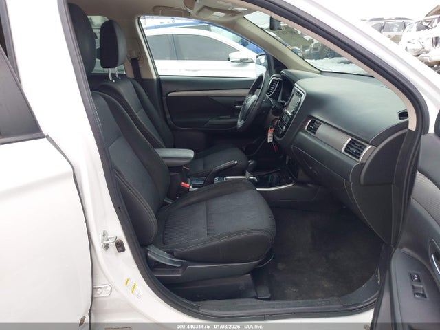 Mitsubishi Outlander Es 2018 JA4AZ2A34JZ007071 Image 5