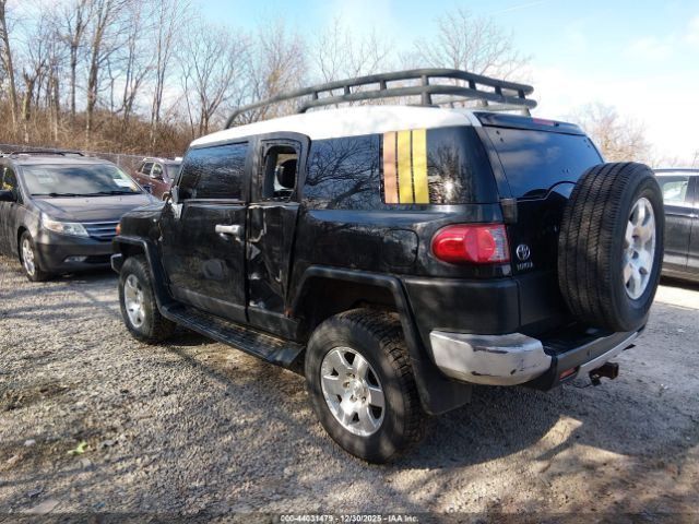 2007 TOYOTA FJ CRUISER JTEBU11F670093117 Photo 2