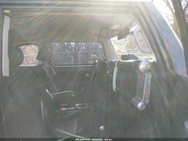 2007 TOYOTA FJ CRUISER JTEBU11F670093117 Photo 4