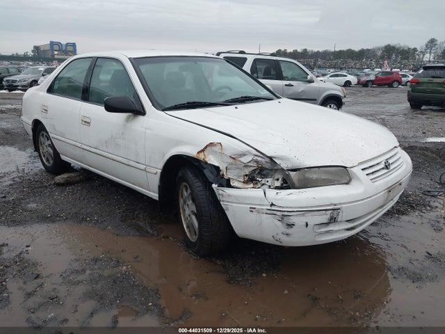 1999 TOYOTA CAMRY 4T1BF22K4XU929799