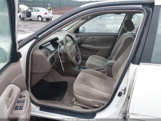 1999 TOYOTA CAMRY 4T1BF22K4XU929799 Photo 4