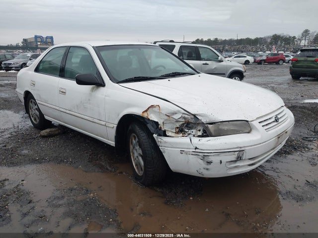 1999 TOYOTA CAMRY 4T1BF22K4XU929799 Photo 5