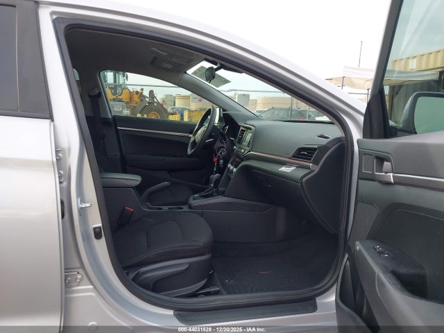 Hyundai ELANTRA SE 2020 5NPD74LF7LH501754 Image 5