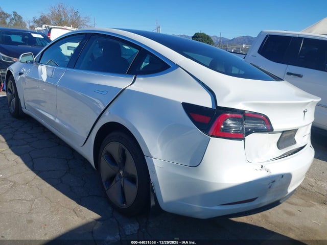 2020 TESLA MODEL 3 5YJ3E1EB1LF665199 Photo 2