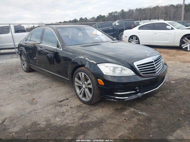 2010 MERCEDES-BENZ S 550 WDDNG8GB2AA321689