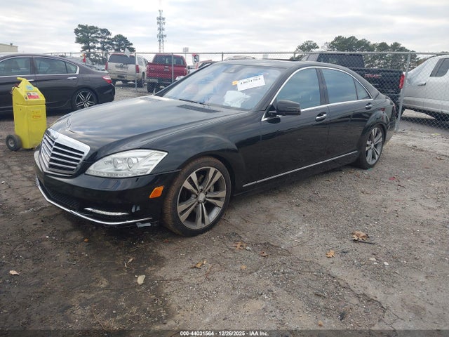2010 MERCEDES-BENZ S 550 WDDNG8GB2AA321689 Photo 1