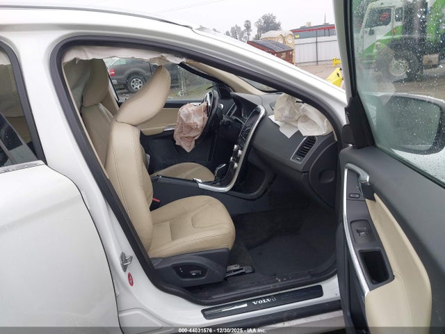 YV440MDMXG2891108 Volvo Xc60 T5 Drive-e Platinum