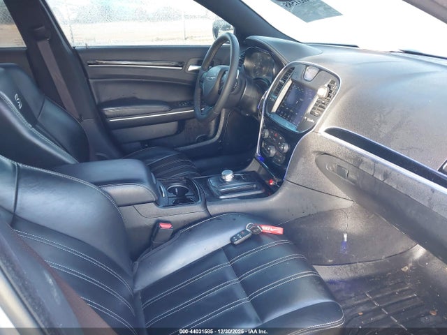 Продажа на аукционе авто 2023 Chrysler 300 300s, vin: 2C3CCABG8PH577308, номер лота: 44031585