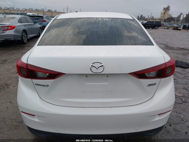 3MZBM1U71FM129586 Mazda Mazda3 I Sport