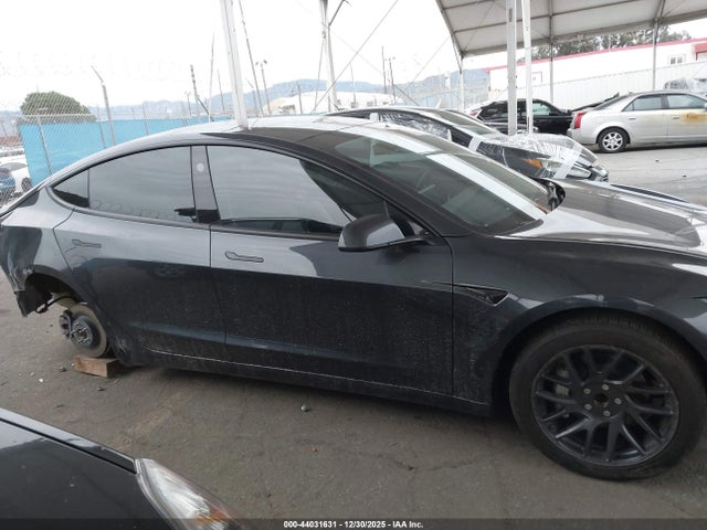 Продажа на аукционе авто 2024 Tesla Model 3 Long Range Dual Motor All-wheel Drive/rear-wheel Drive, vin: 5YJ3E1EA5RF726005, номер лота: 44031631