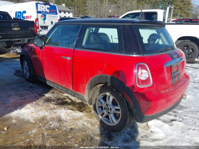 2012 MINI COOPER WMWSU3C54CT259905 Photo 2