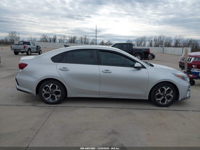 3KPF24AD7KE034041 KIA Forte Lxs