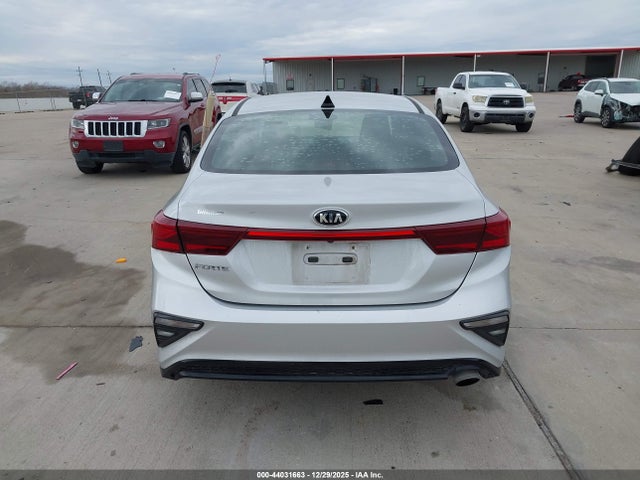 3KPF24AD7KE034041 KIA Forte Lxs