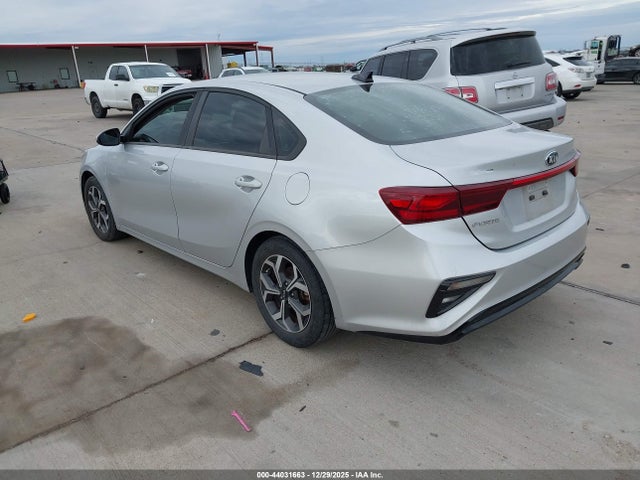 3KPF24AD7KE034041 KIA Forte Lxs
