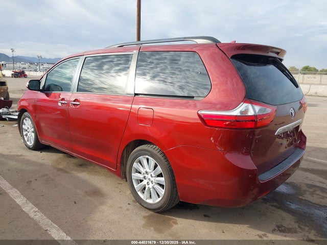 5TDYZ3DC1HS795924 Toyota Sienna Limited 7 Passenger