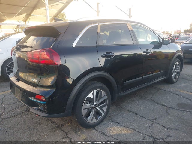 KNDCC3LG5L5047384 KIA Niro Ev Ex