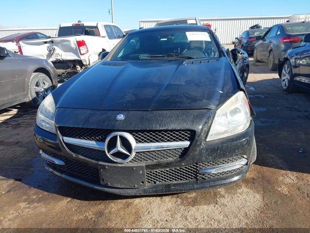 44031761 :رقم المزاد ، WDDPK4HA0FF103007 vin ، 2015 Mercedes-benz Slk 250 مزاد بيع