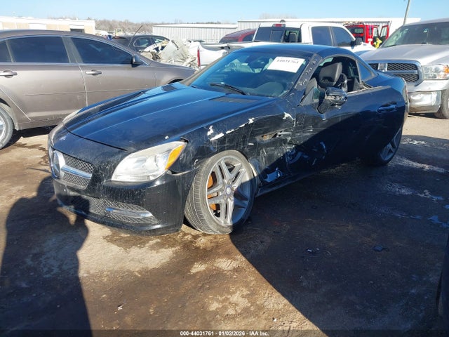 44031761 :رقم المزاد ، WDDPK4HA0FF103007 vin ، 2015 Mercedes-benz Slk 250 مزاد بيع