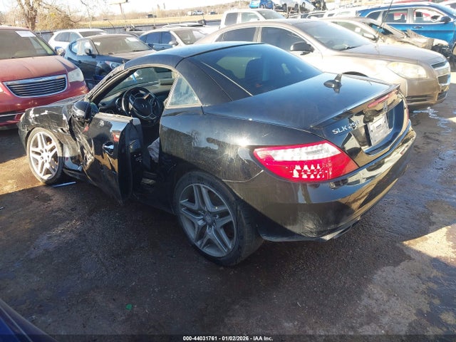 44031761 :رقم المزاد ، WDDPK4HA0FF103007 vin ، 2015 Mercedes-benz Slk 250 مزاد بيع