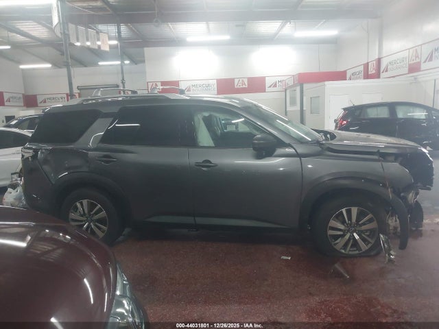 5N1DR3CC5SC201369 Nissan Pathfinder Sl 4wd