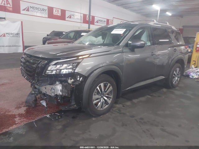 5N1DR3CC5SC201369 Nissan Pathfinder Sl 4wd