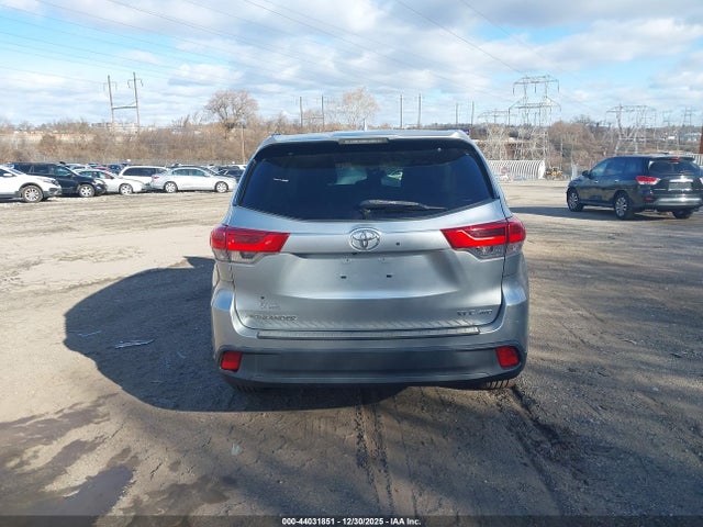 5TDJZRFH3KS925870 Toyota Highlander Xle