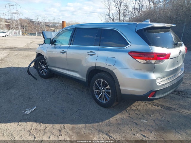 5TDJZRFH3KS925870 Toyota Highlander Xle